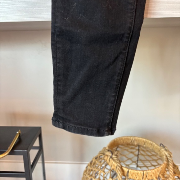 AE: Black Jeans Stretch Comfort Size 6 - Picture 5 of 7